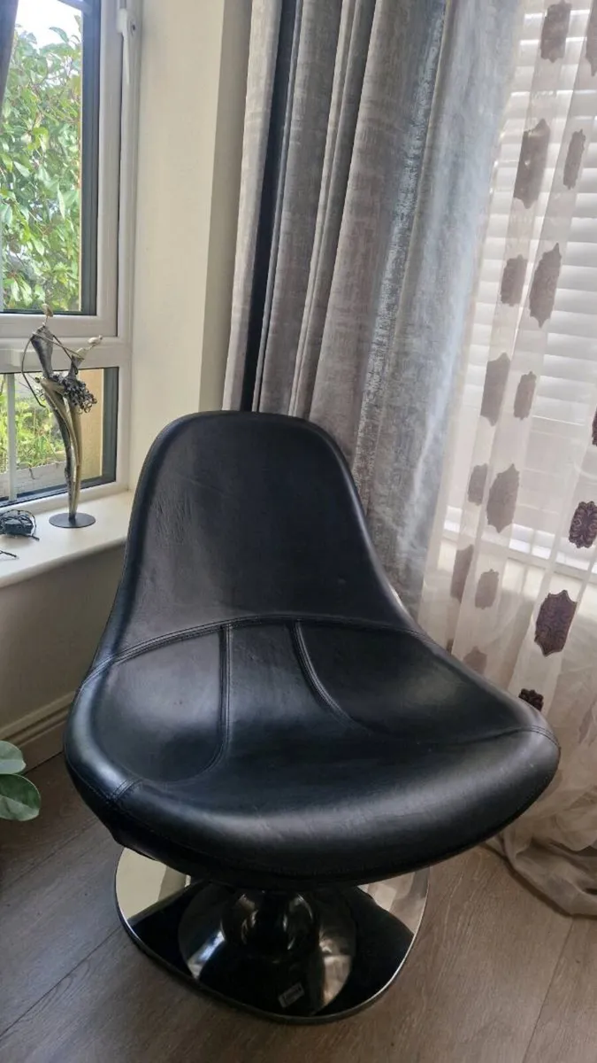 Leather Egg chair IKEA collection - Image 4
