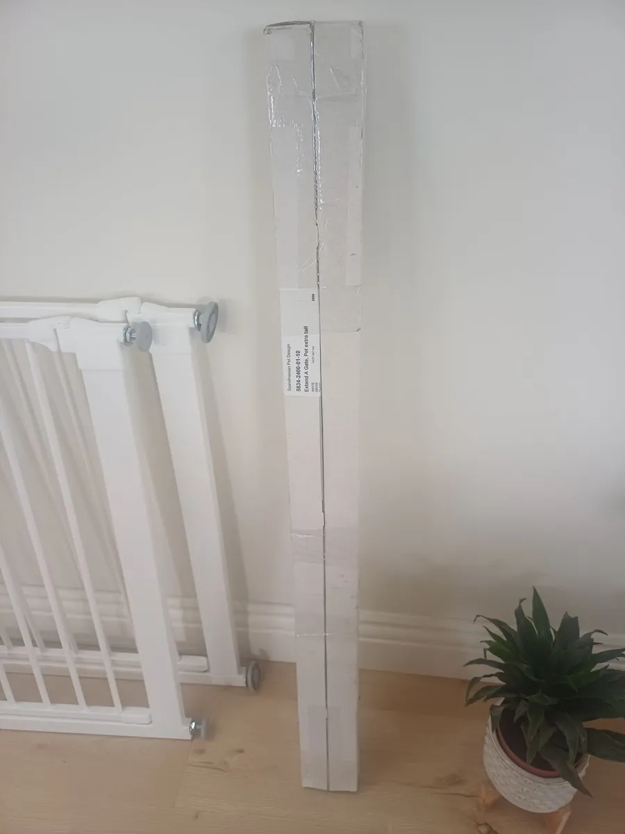 Stair gate x2. - Image 2