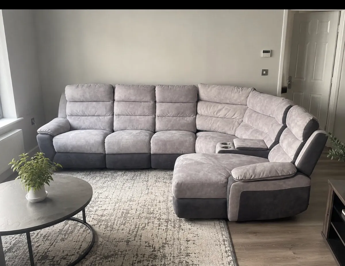 Large recliner corner sofa - Image 1
