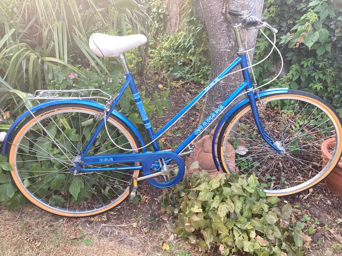 Vintage BSA Bike - Image 1