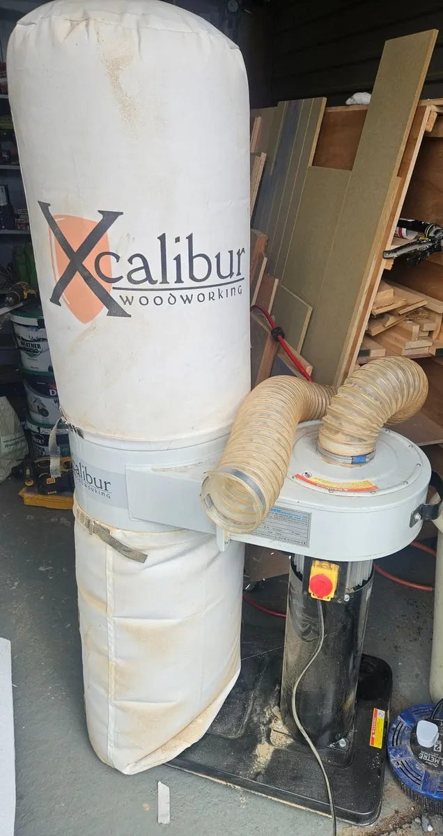 Dust extractor - Image 1