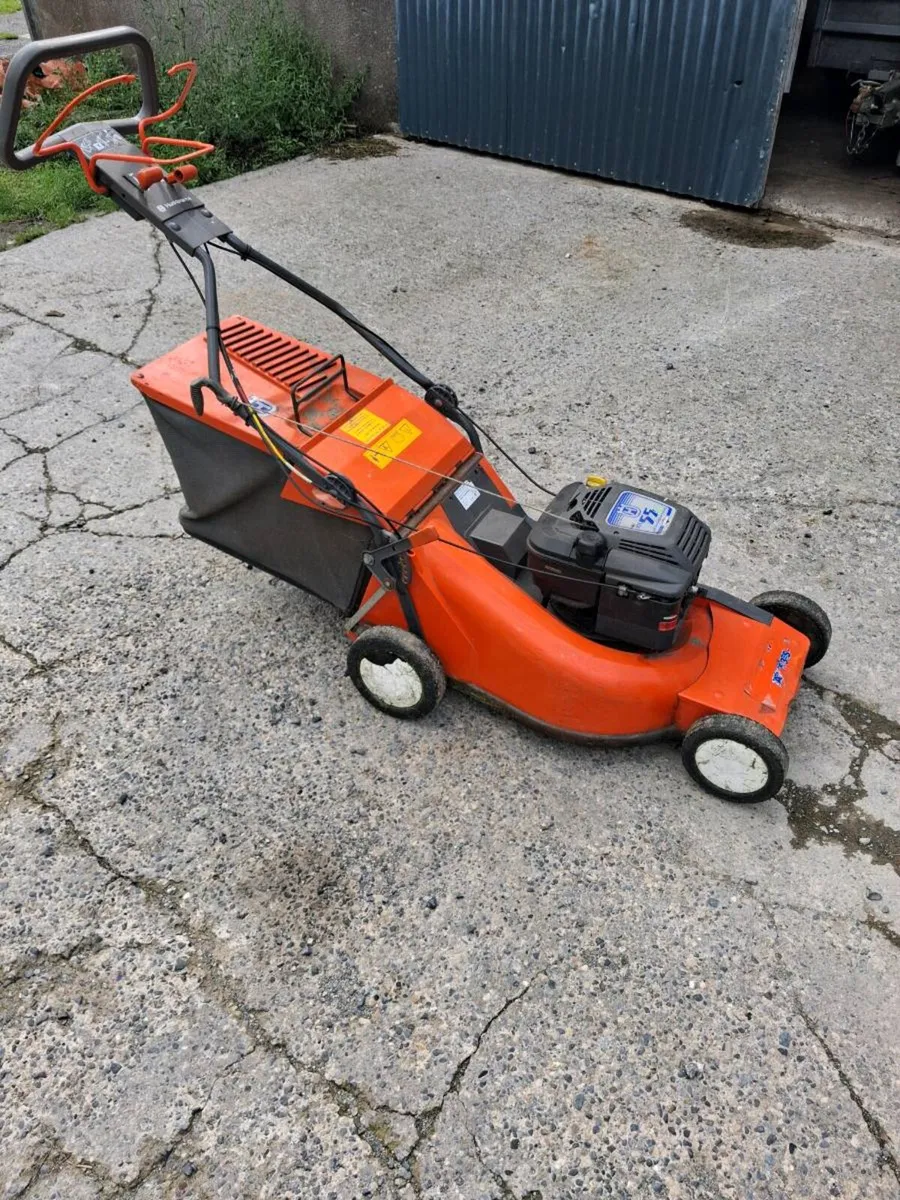 Husqvarna Self Propelled Lawnmower - Image 3