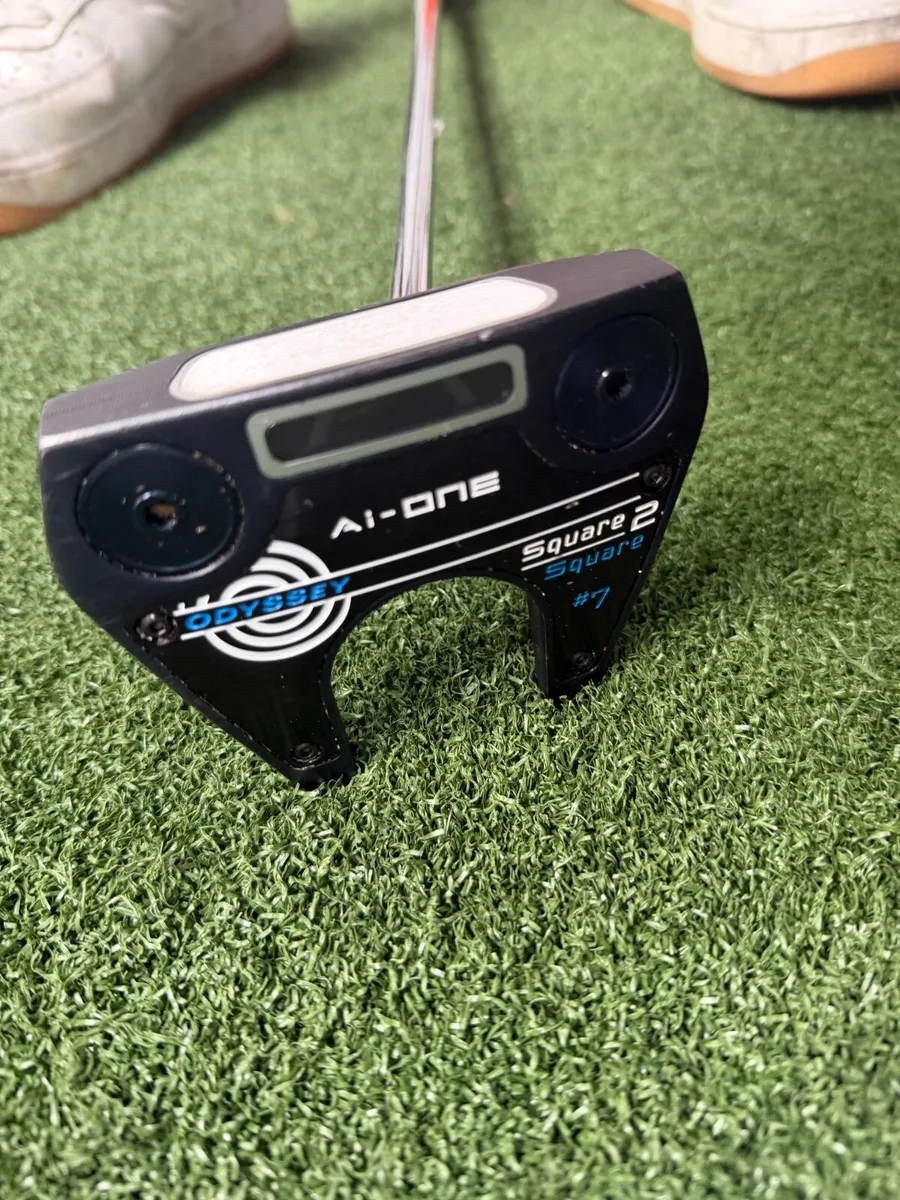 Odyssey Ai One Square 2 Square Seven Putter - Image 1