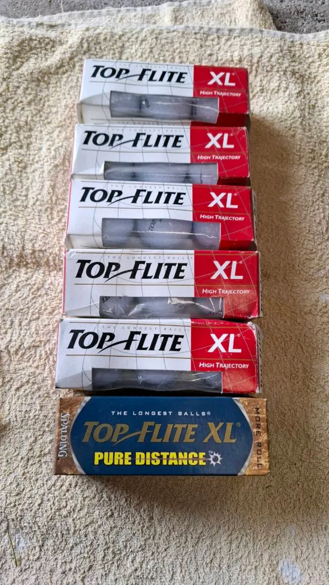 18 new golf balls - Image 1