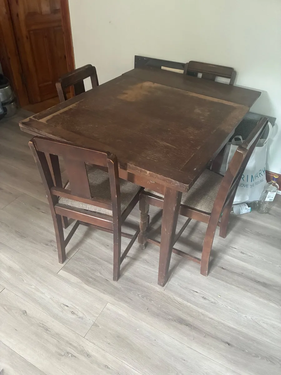 Mahogany table and 4 chairs - Image 3