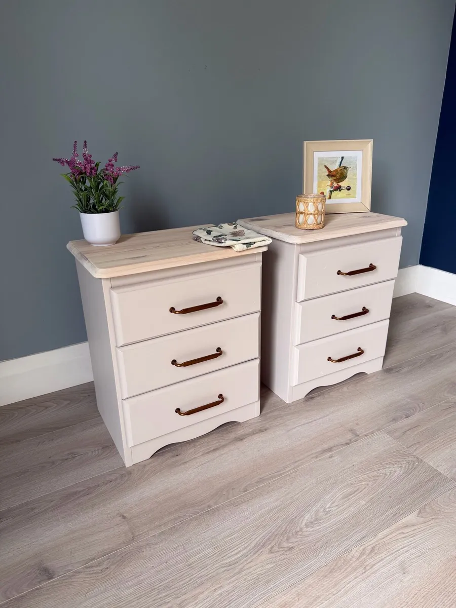 Bedside lockers - Image 2