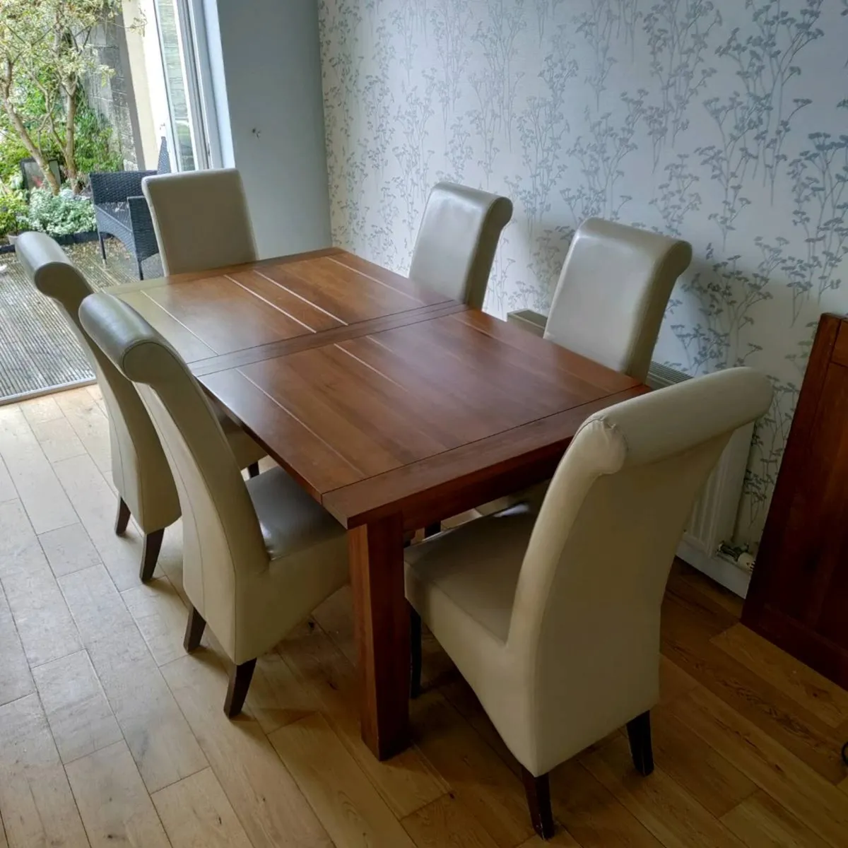 Solid Wood (Oak) extendable dining table & chairs - Image 1
