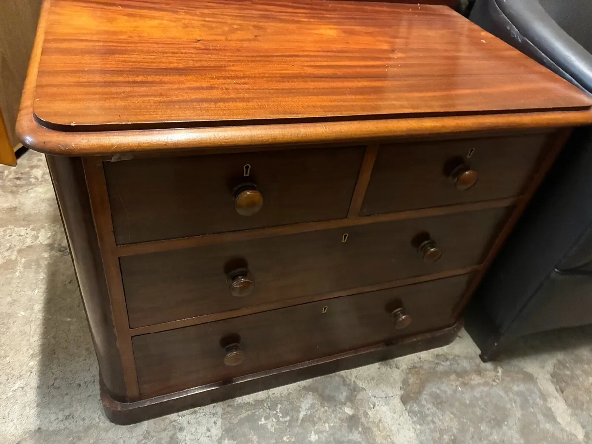 Vintage / antique furniture - Image 1