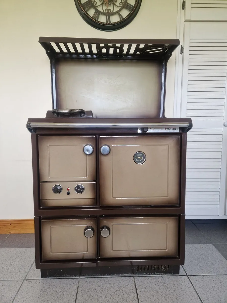 Stanley oil cooker - Image 1