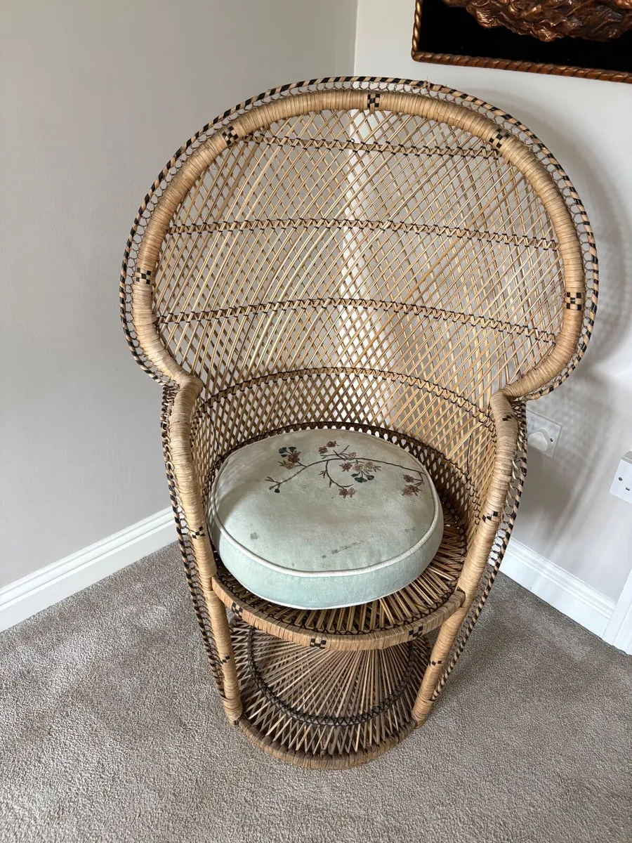 Rattan furniture - Image 3