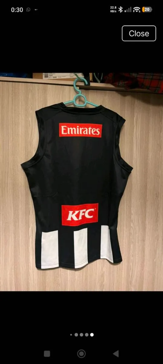 AFL mens Collingwood large Jersey - Image 3