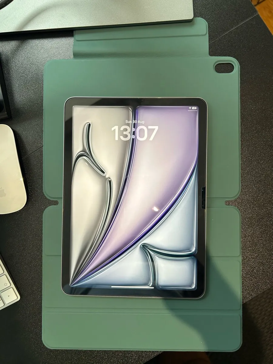 Apple iPad Air (M4 2026) 11 inch 128GB Space Grey - Image 2
