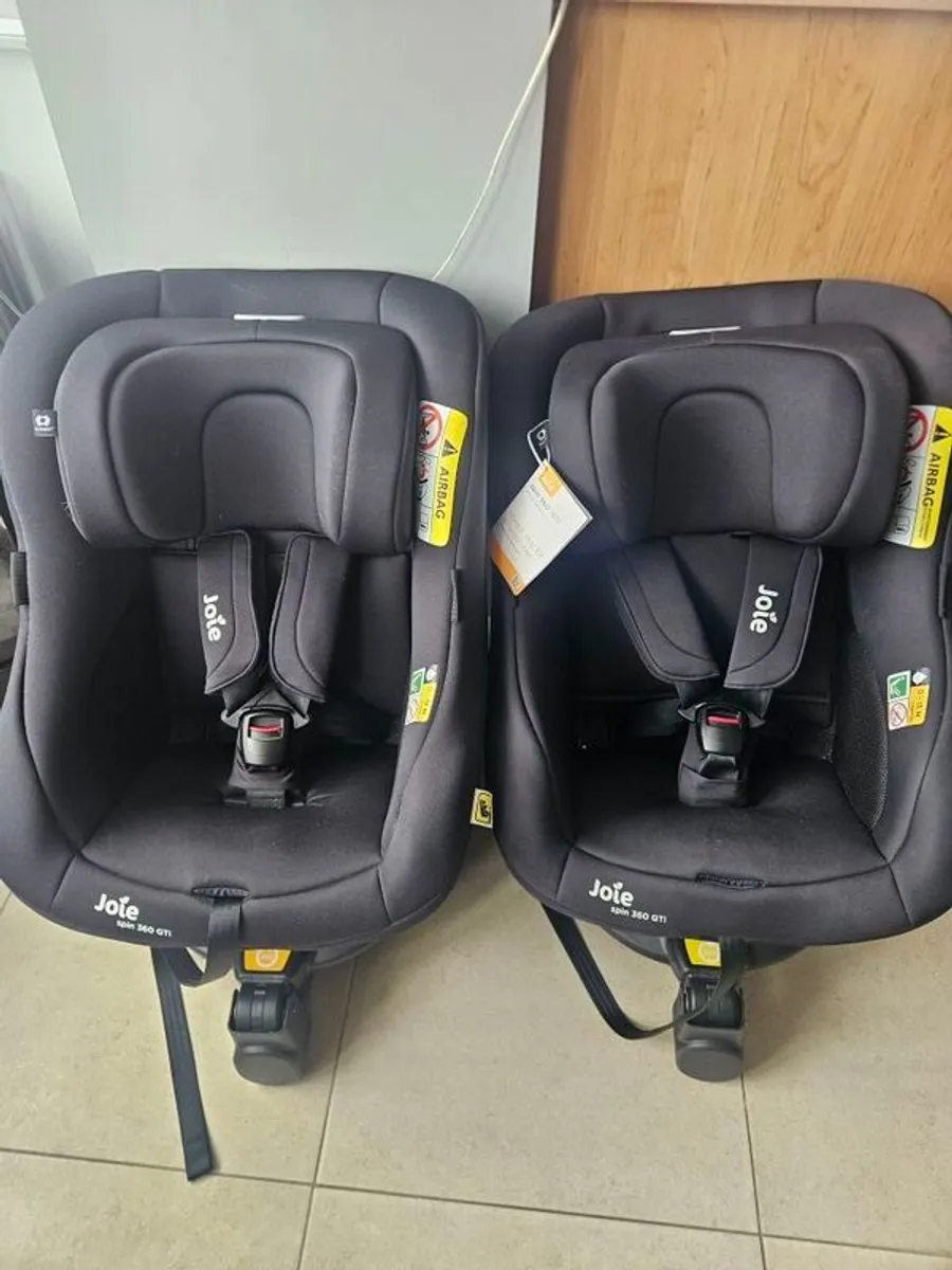 Joie car seats - Image 1
