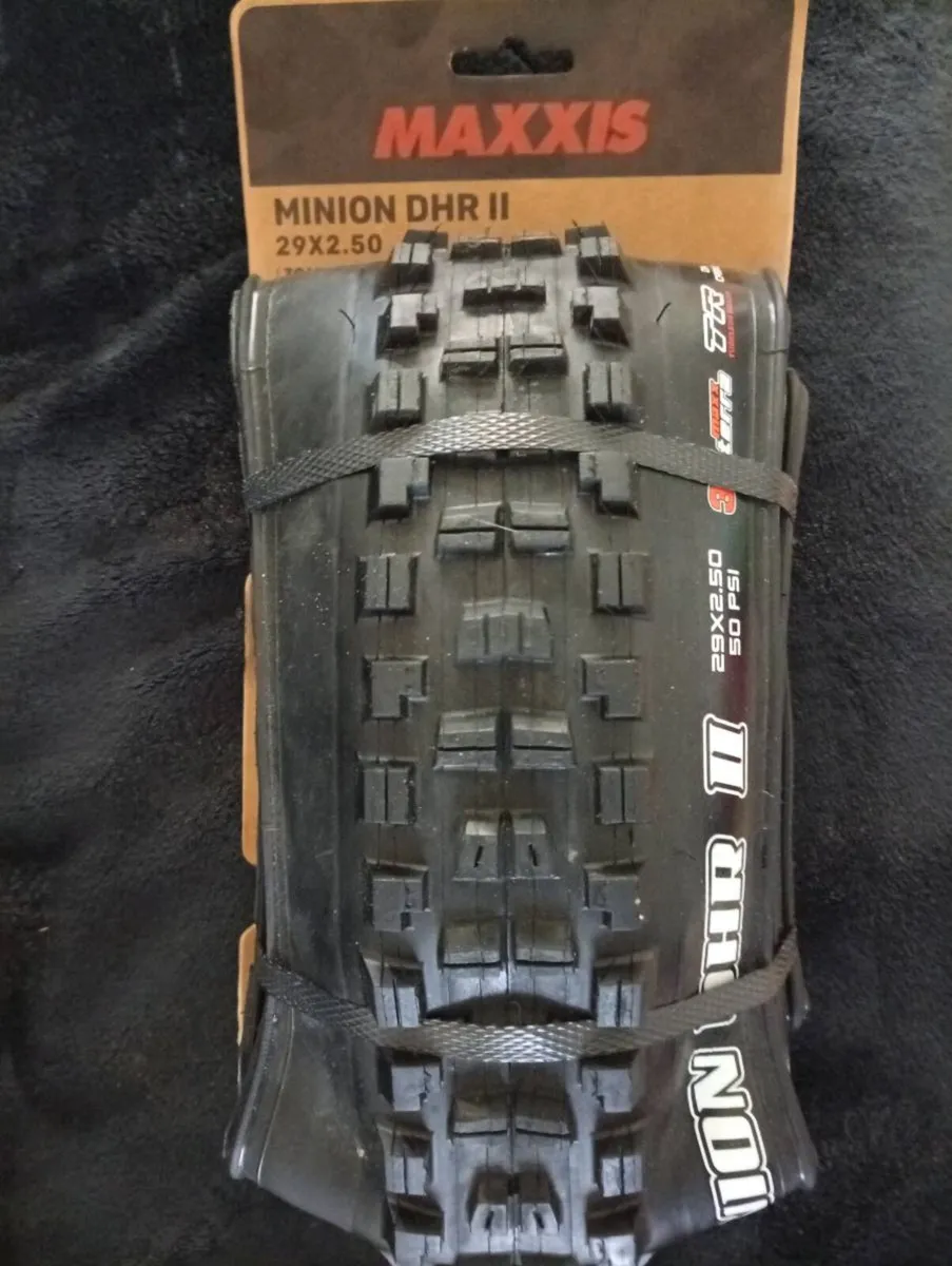 Mtb dh tire 29, 2.50 new - Image 1