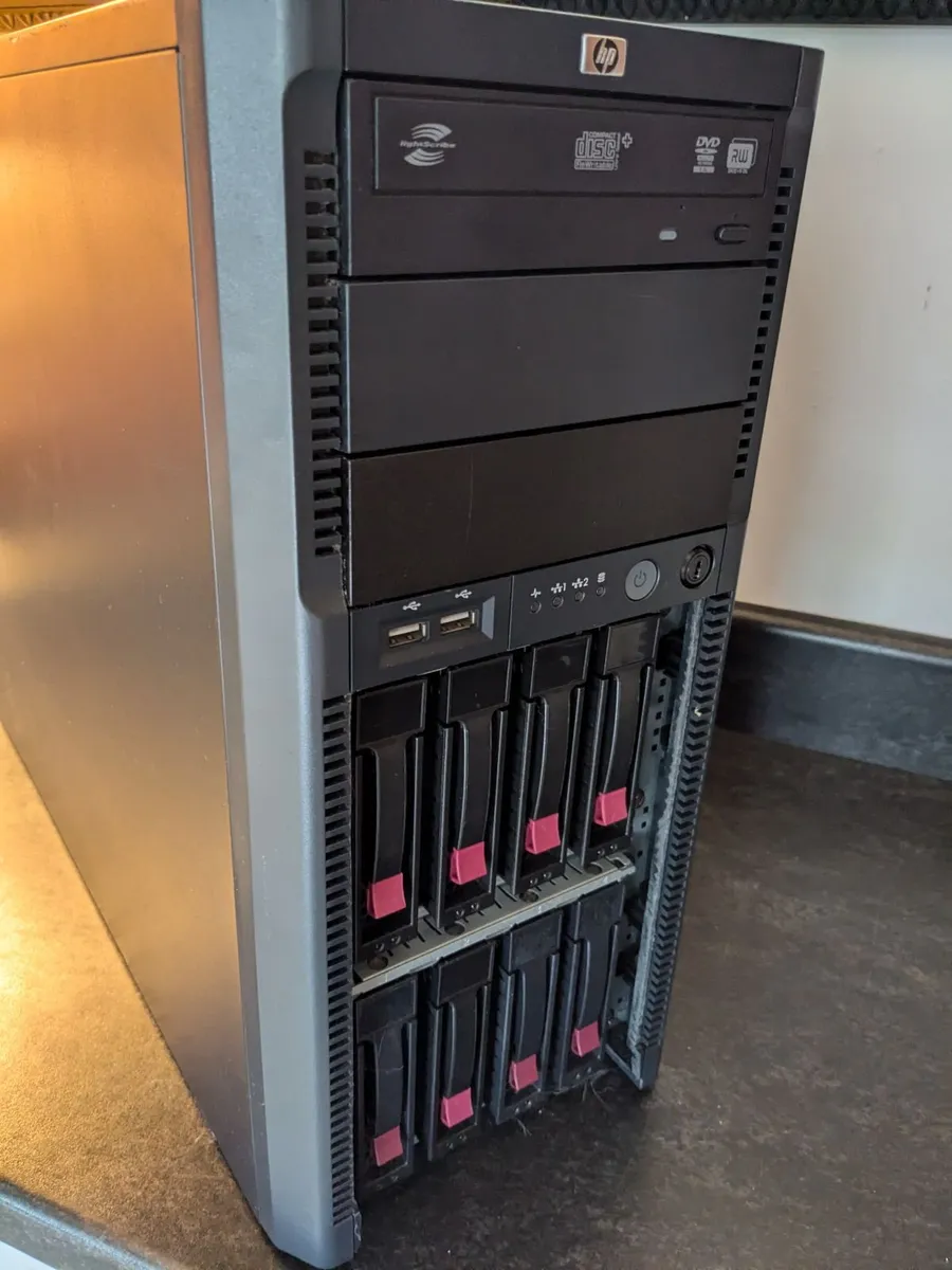 HP ML330 Full loaded PC Server 16TB - Image 1