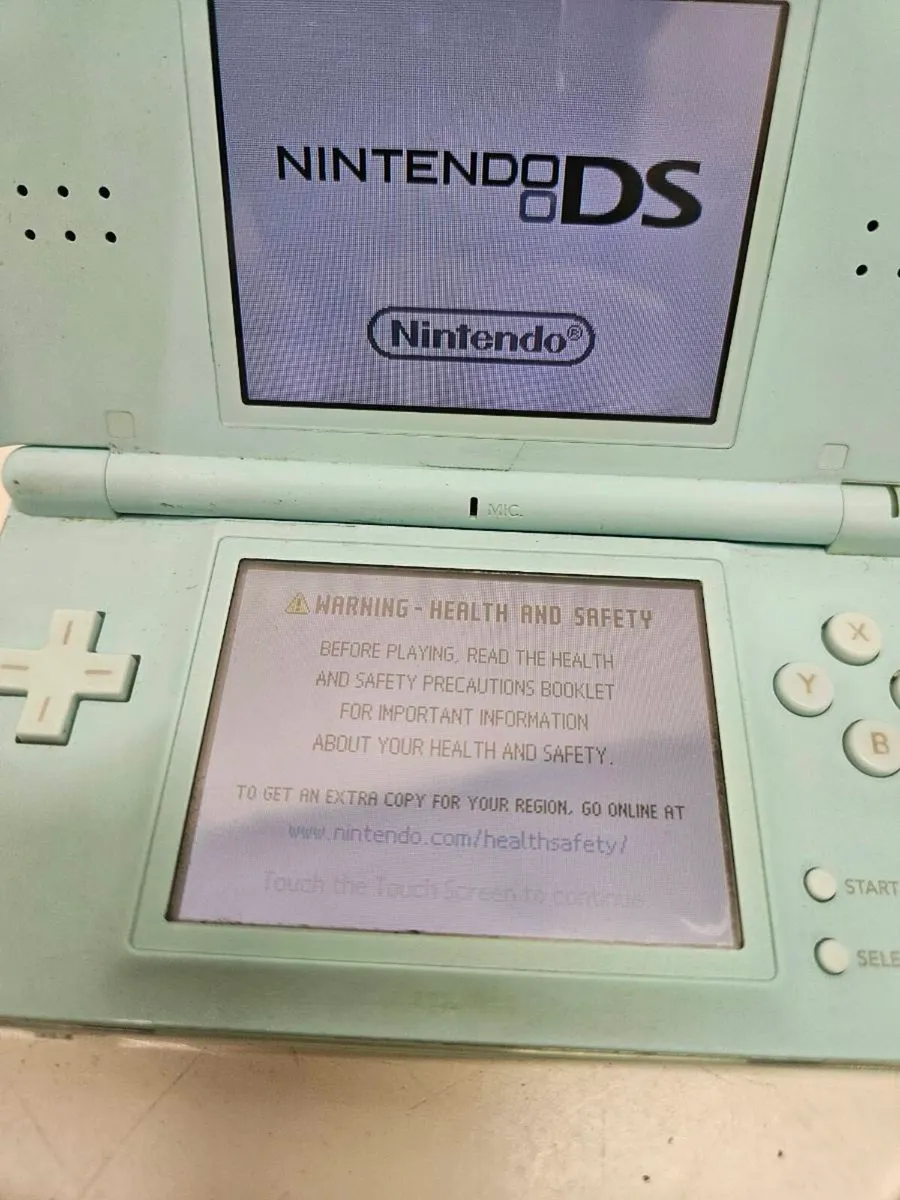 Nintendo ds - Image 2