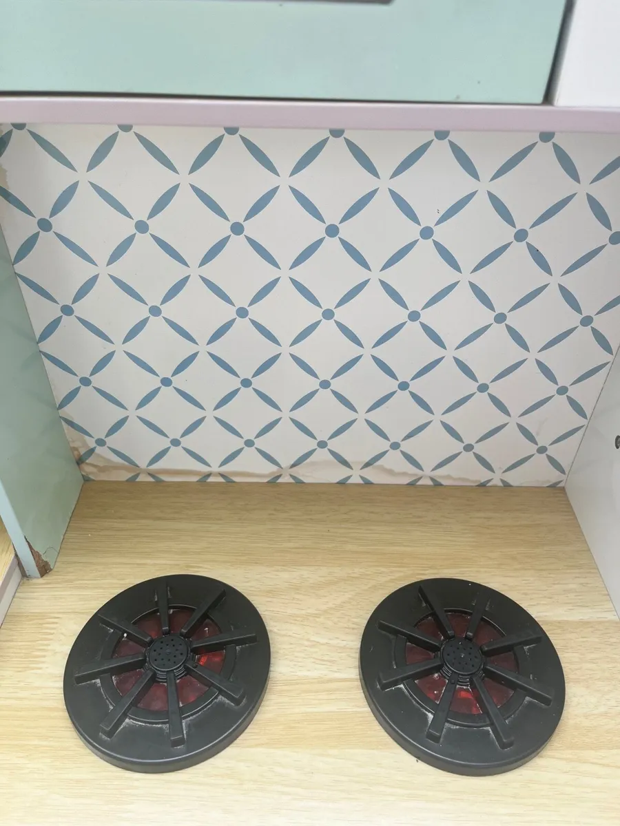 Play kitchen - Image 3