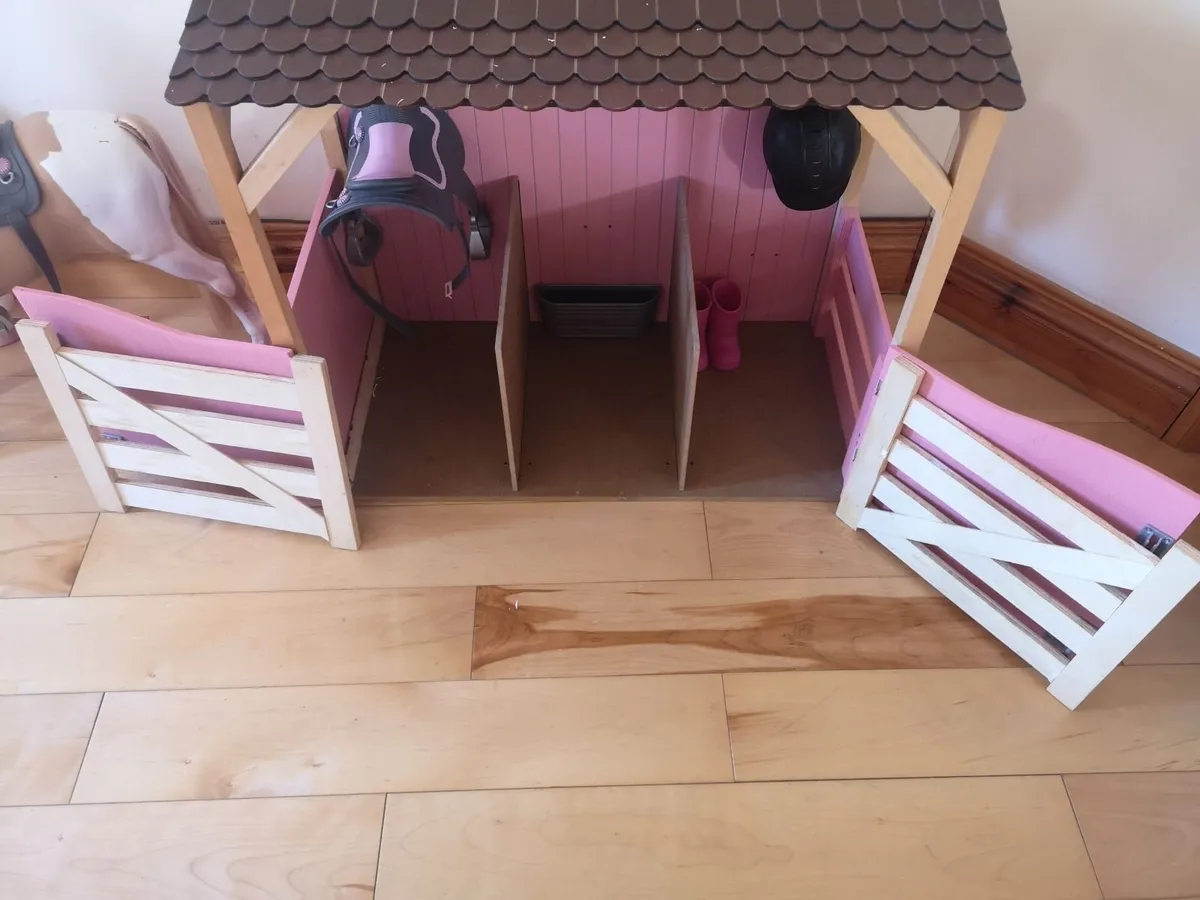 Our generation toy stables and horses - Image 2