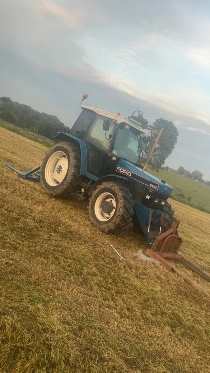 Ford 5640 - Image 2
