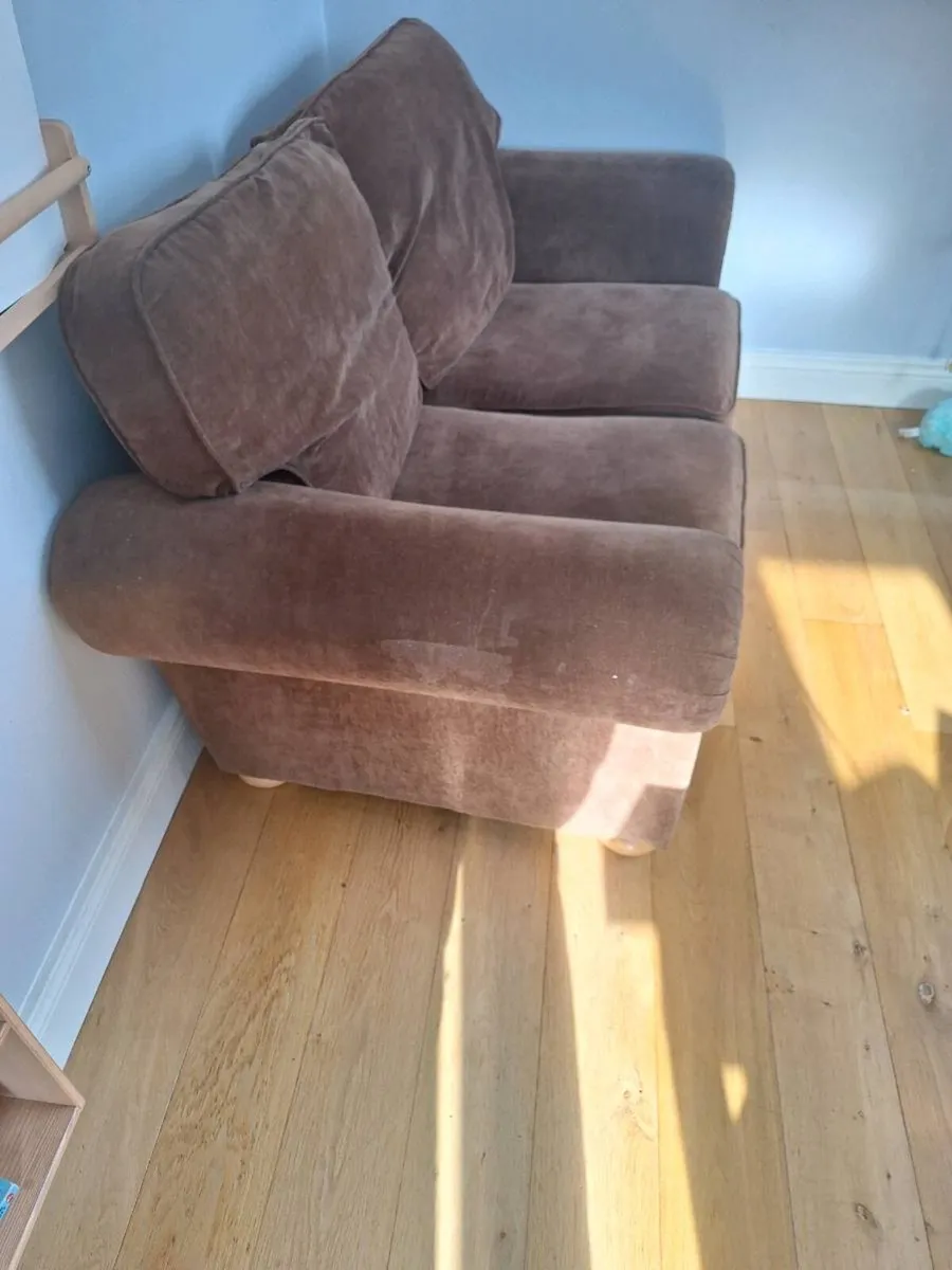 Couch 2 Seater - Image 4