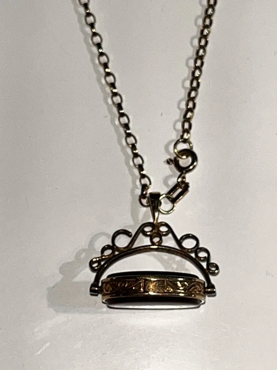 Vintage 9ct Gold Spinner Fob Pendant - Image 3