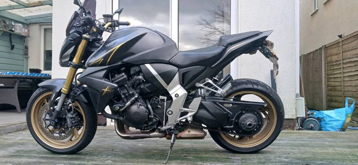 Cb1000r - Image 1