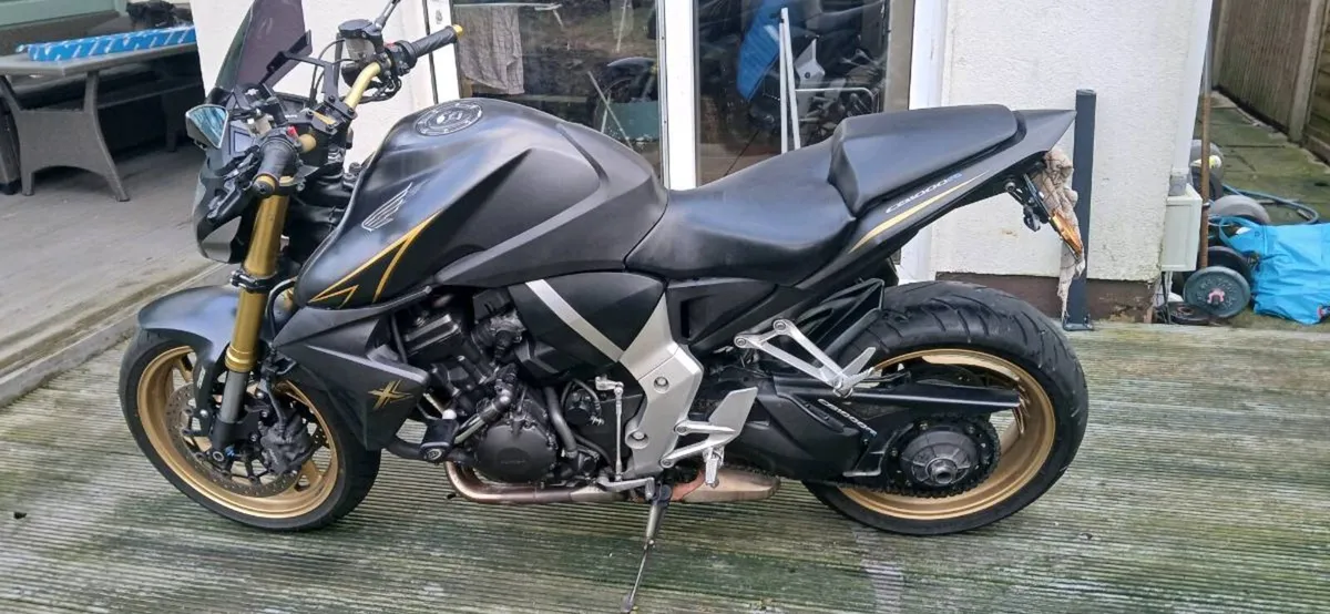 Cb1000r - Image 3
