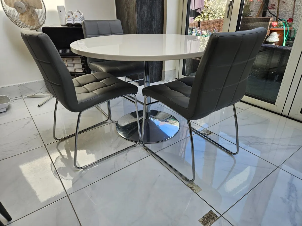 White Round Dining Table & 4 Grey Chairs - Image 4