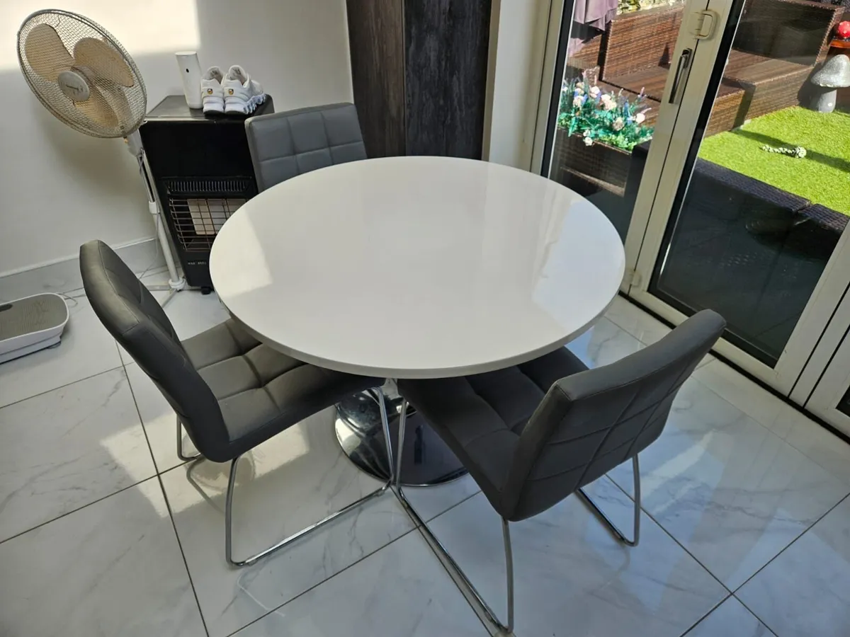 White Round Dining Table & 4 Grey Chairs - Image 3