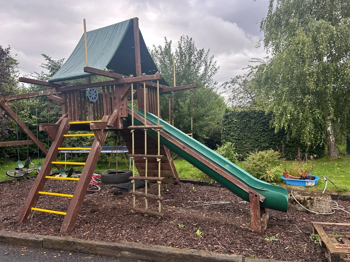 Rainbow inc. 1800 playground - Image 1