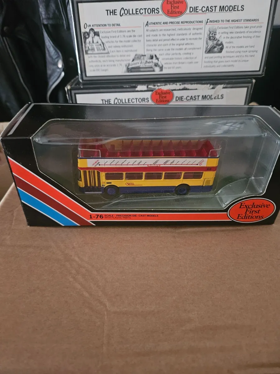 Corgi Bus - Image 1