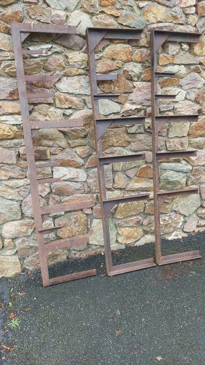 Heavy duty cantilever racks