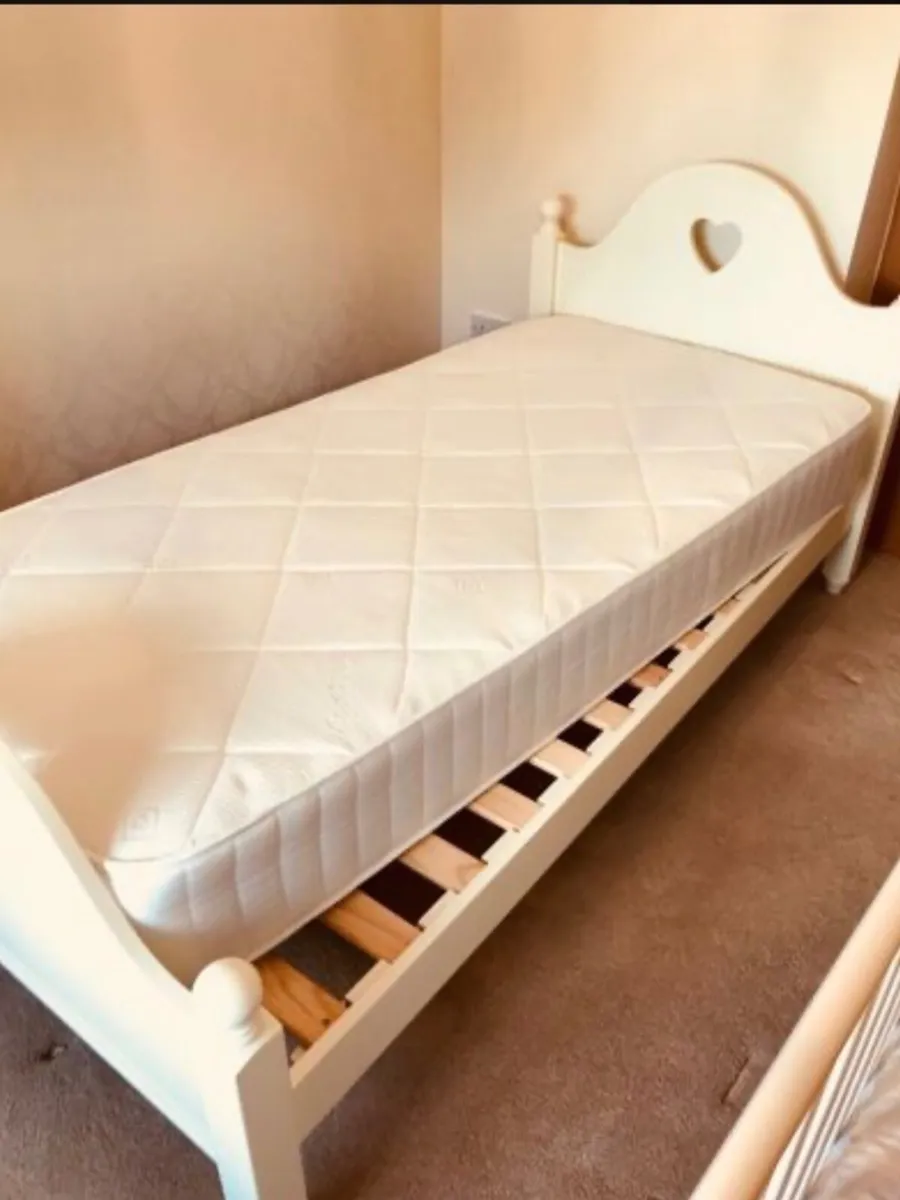 Child’s bed frame