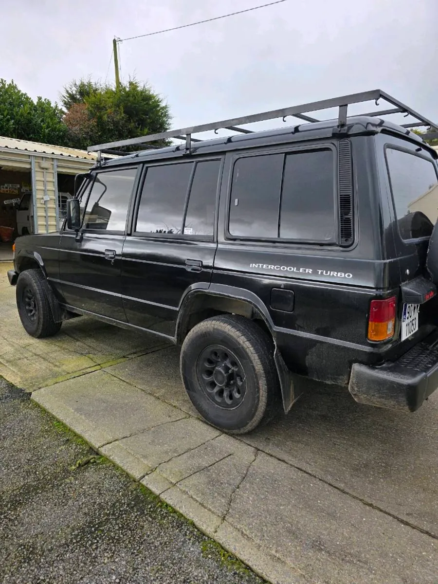 Mitsubishi Pajero 1990 - Image 2