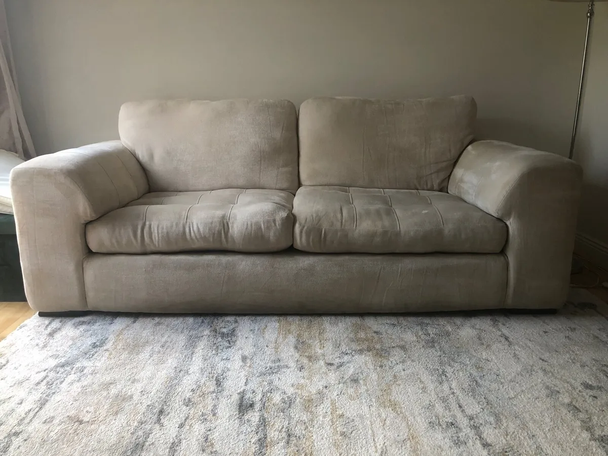 Couch - Image 2