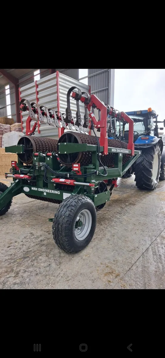 Cambridge roller c/w levelling boards - Image 2
