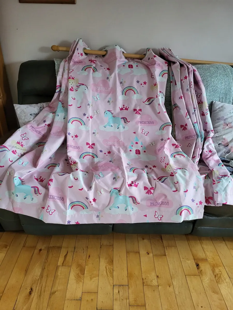 Princess/unicorn Curtains, mat, and lampshade - Image 1