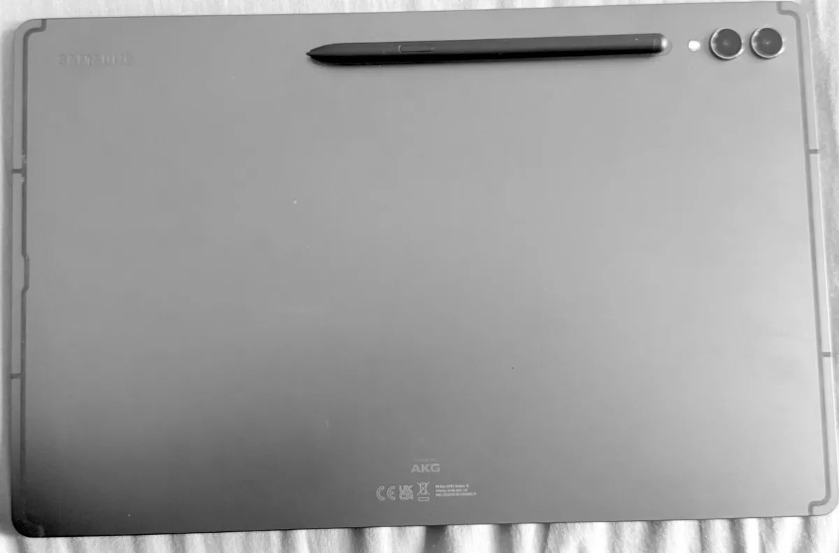 Samsung Galaxy Tab S9 Ultra 5G with S Pen - Image 2
