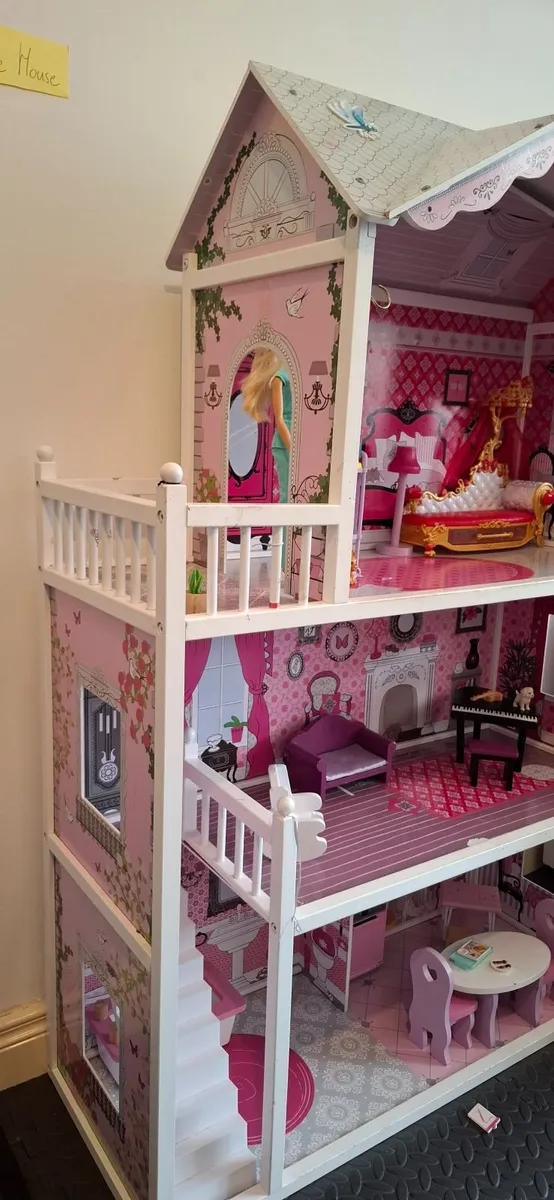 Dolls house - Image 4