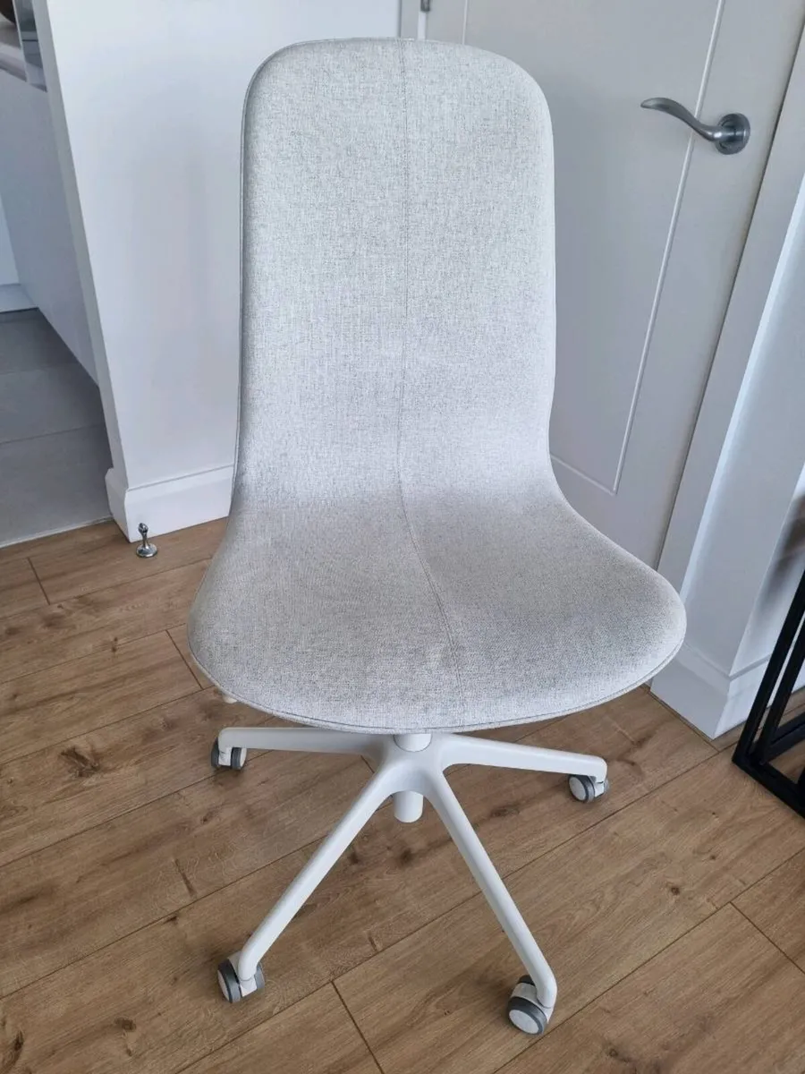 IKEA home office chair - beige/white - Image 4