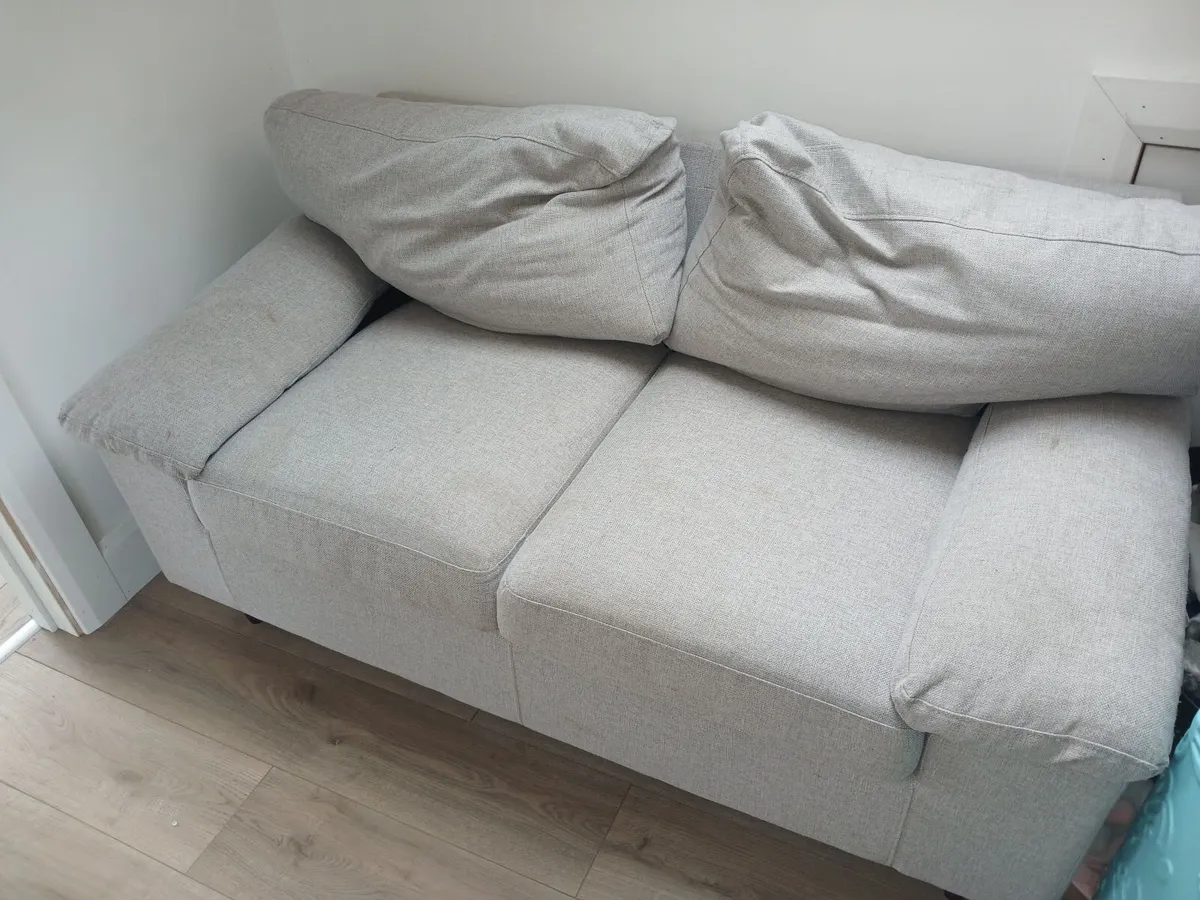 Couch - Image 3