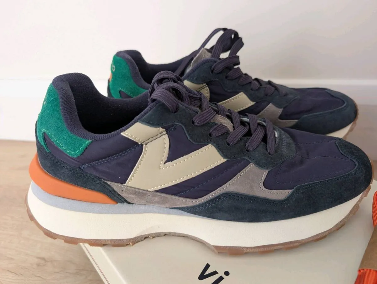 Victoria 1985 shoes - Image 3