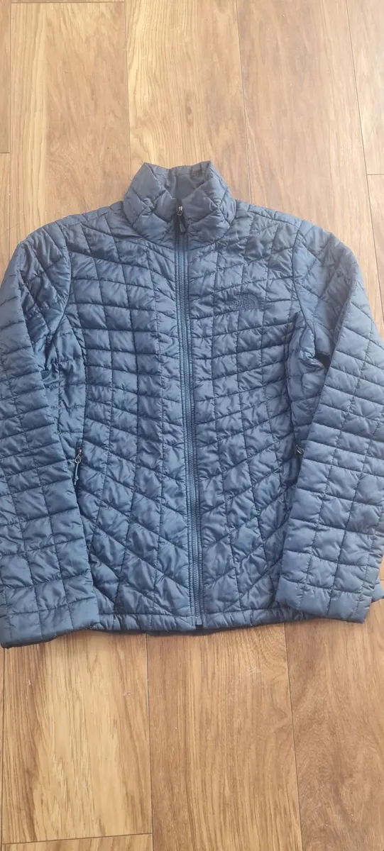 Ladies The North face jacket size medium - Image 1