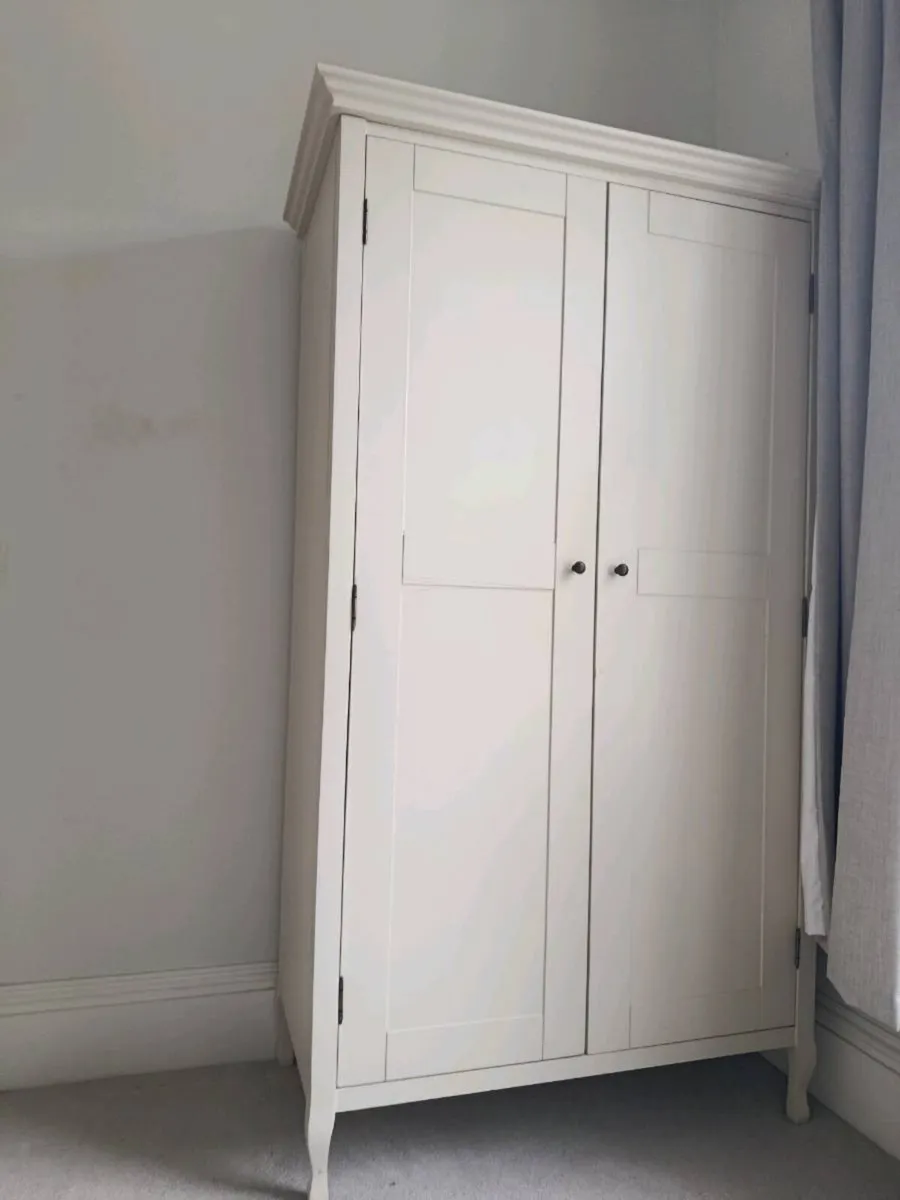 Laura Ashley White 2-Door Wardrobe / Armoire – Exc - Image 2