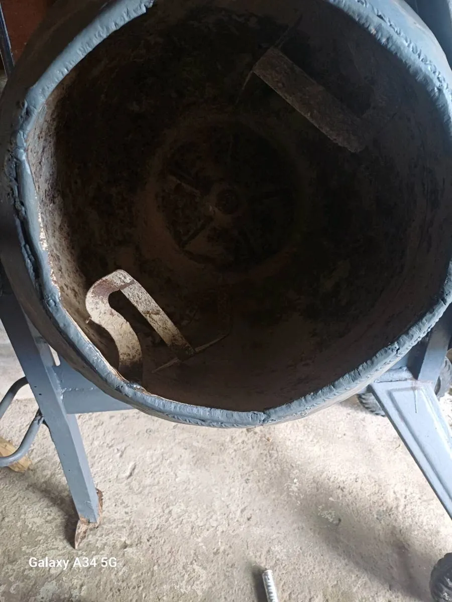 Cement mixer - Image 4