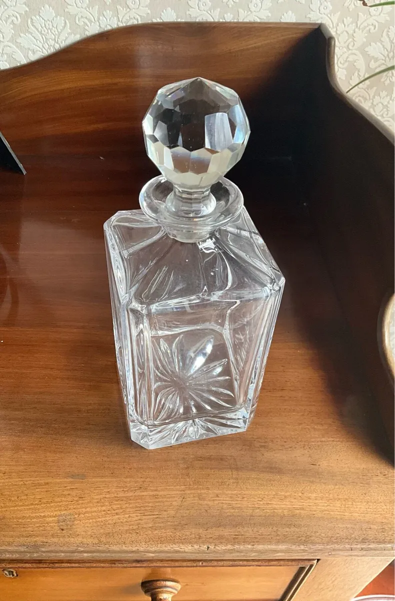 Cut Crystal Whiskey Decanter - Image 4