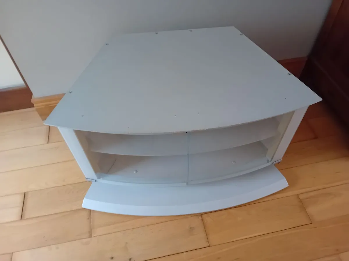 TV stand - Image 3