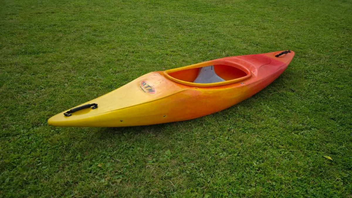 Rtm Kayak - Image 1
