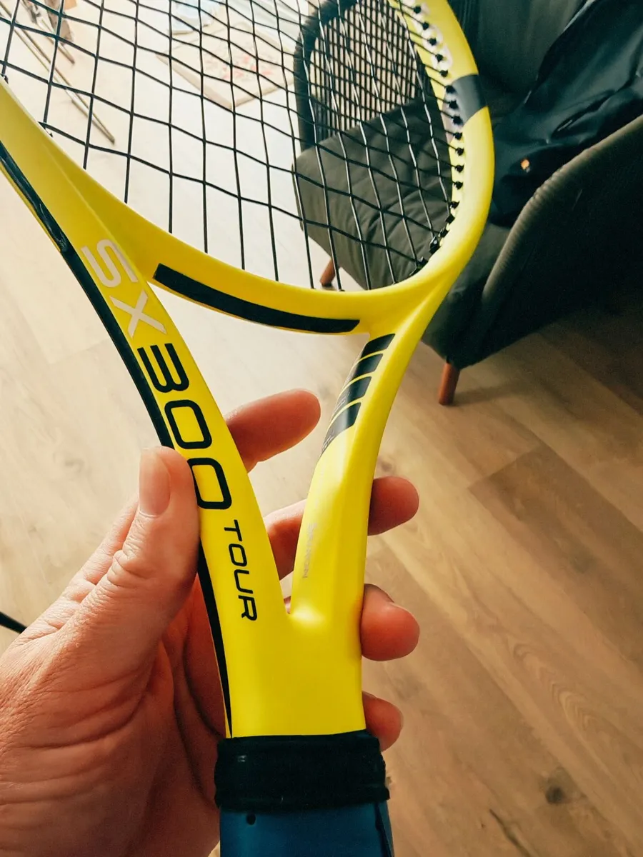 Tennis Racket Dunlop SX300 Tour - Image 1