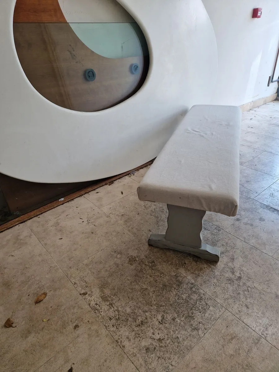 Cushioned Bench seat - Image 1